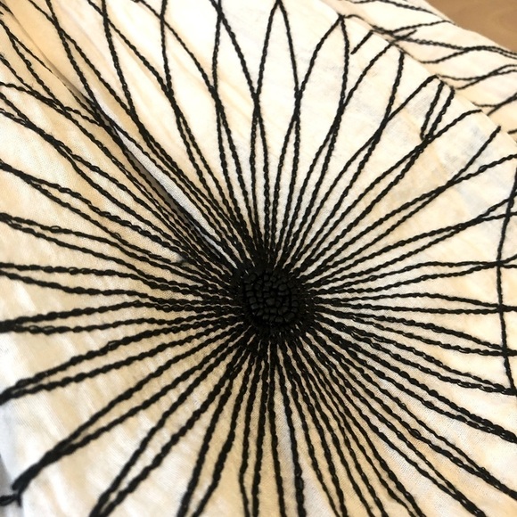 Rene Lezard White Embroidered Embellished Skirt - Picture 2 of 7